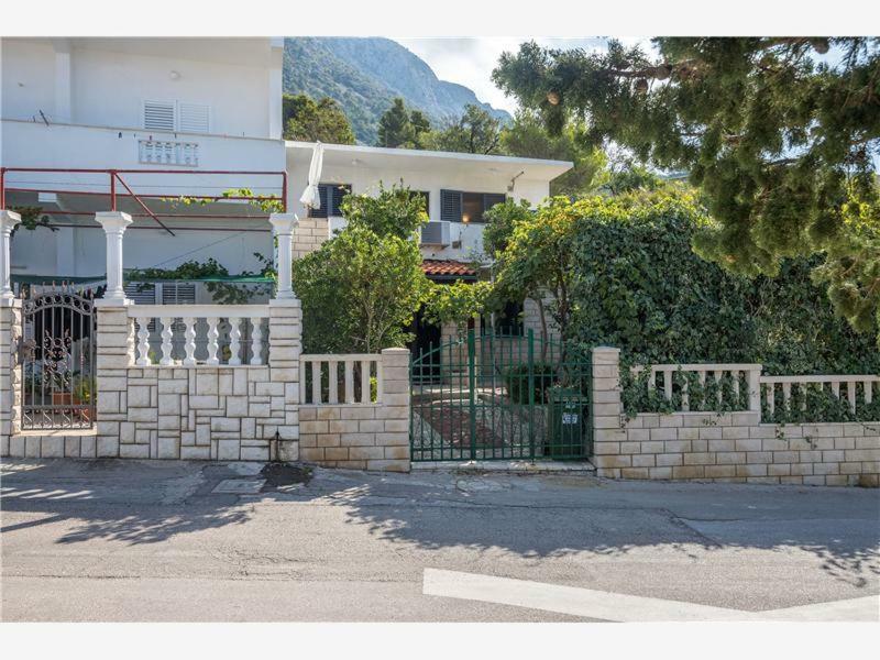 דרזניצה Apartments Maja מראה חיצוני תמונה