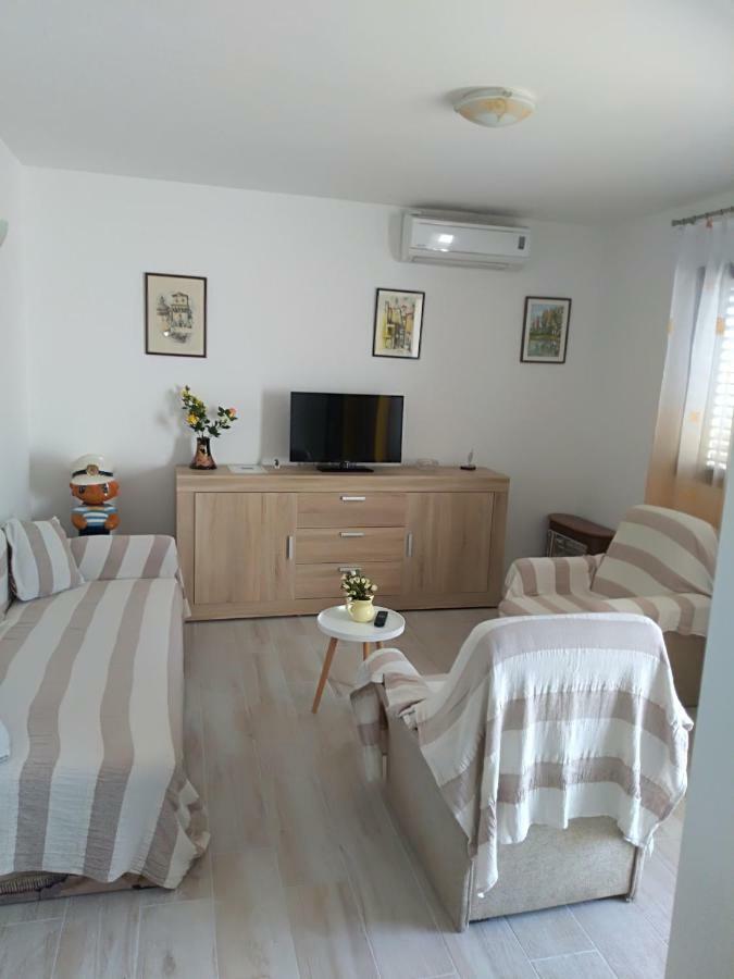 דרזניצה Apartments Maja מראה חיצוני תמונה